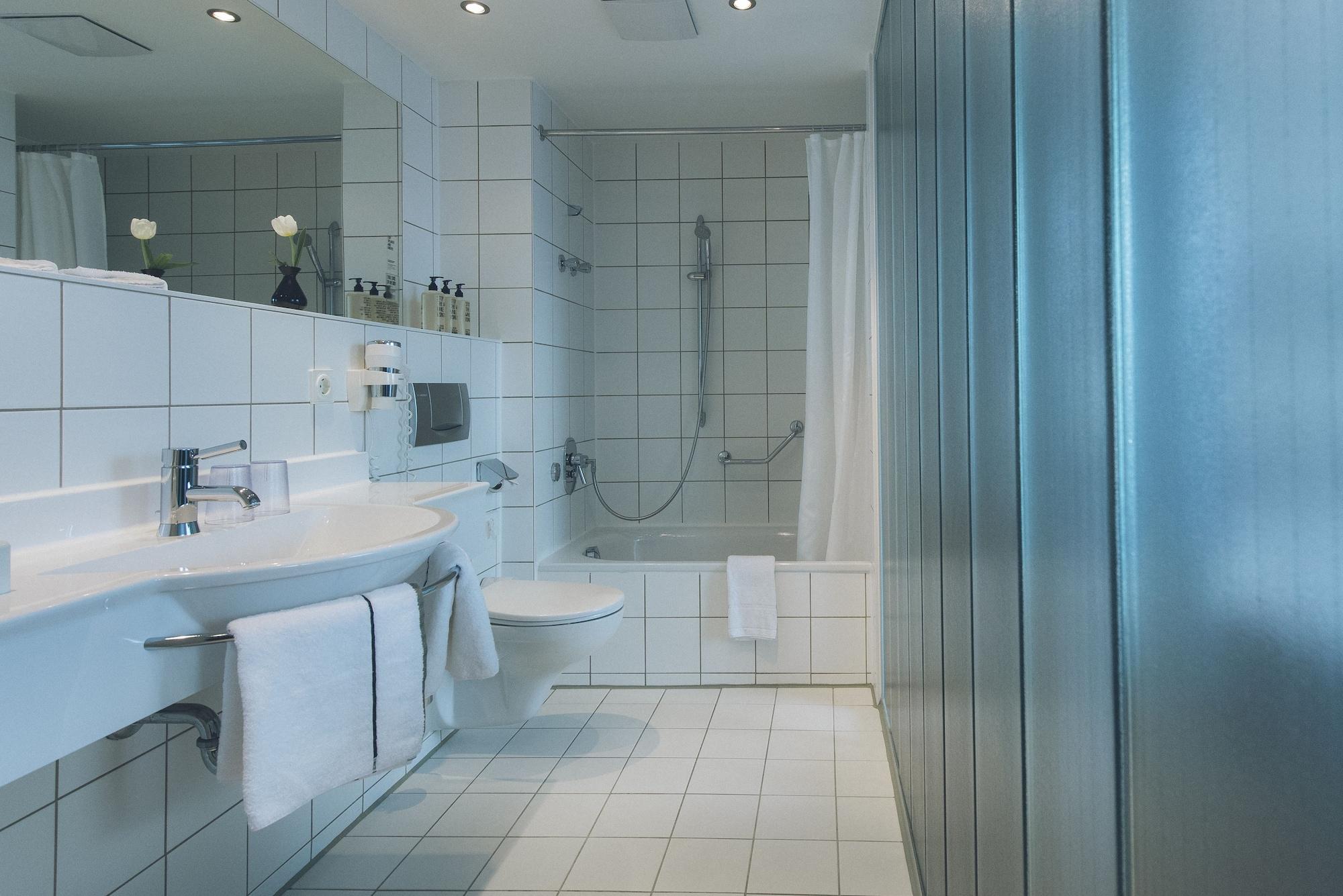 Das Wildeck Hotel & Restaurant Abstatt Dış mekan fotoğraf